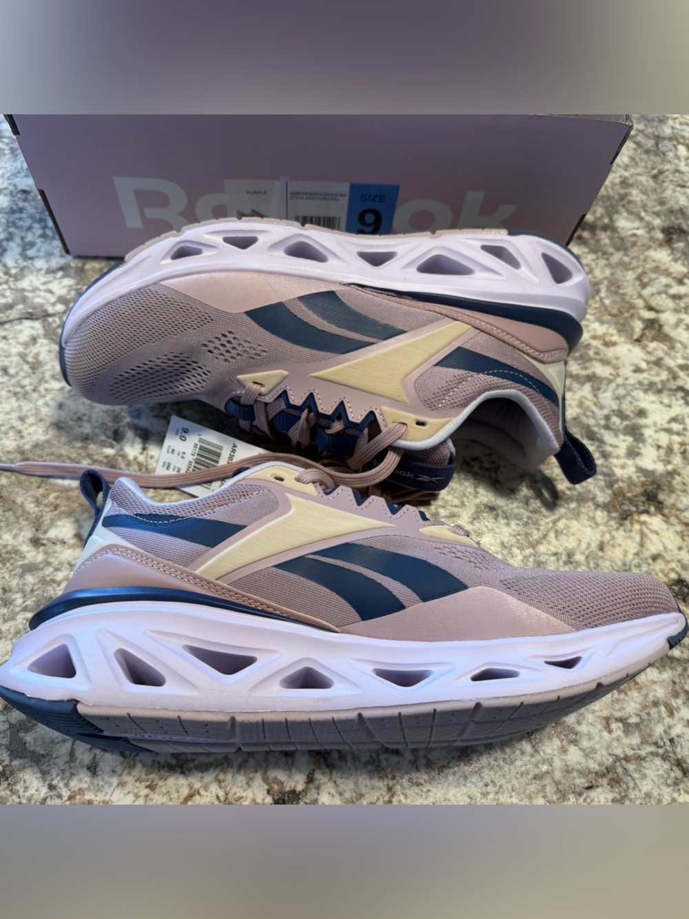 Reebok Soleus Run Shoes Womens 9 Purple Running Gym Athletic Support Comfort NEW